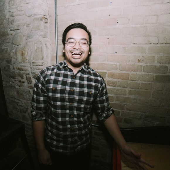 Meet your Posher, Julian - Picture 1 of 1